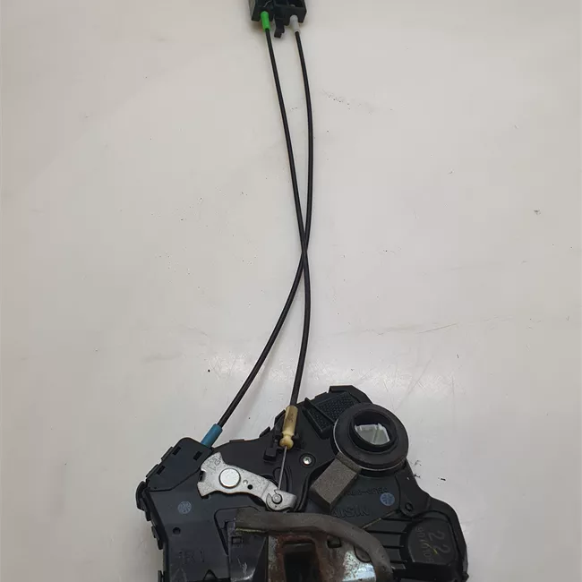 Serratura porta anteriore destra