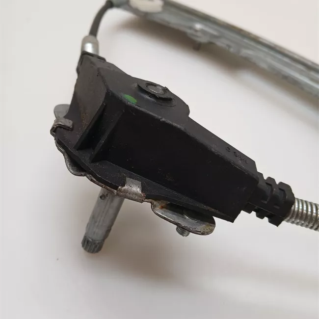 Alzacristallo porta posteriore sinistro