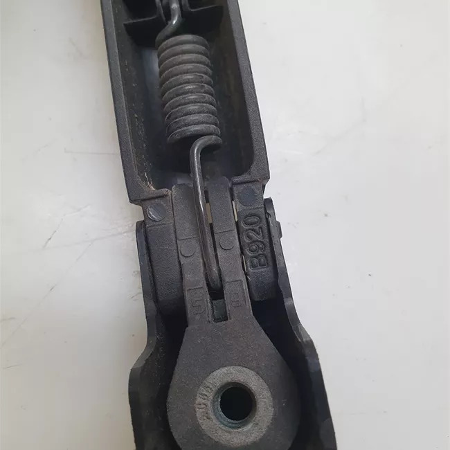 Braccio con spazzola tergilunotto