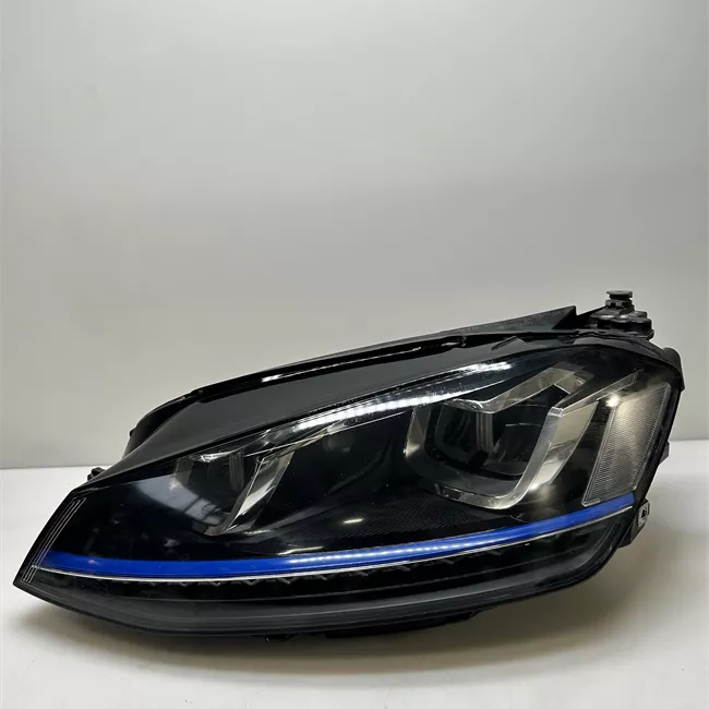 Proiettore sinistro Xeno con luce diurna led