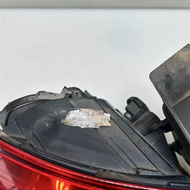 Fanale posteriore parte esterno sinistro Led