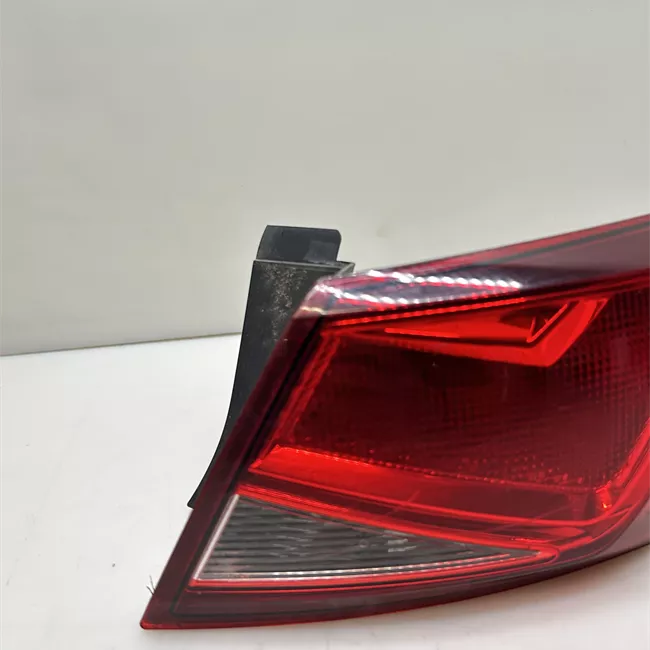 Fanale posteriore parte esterno destro