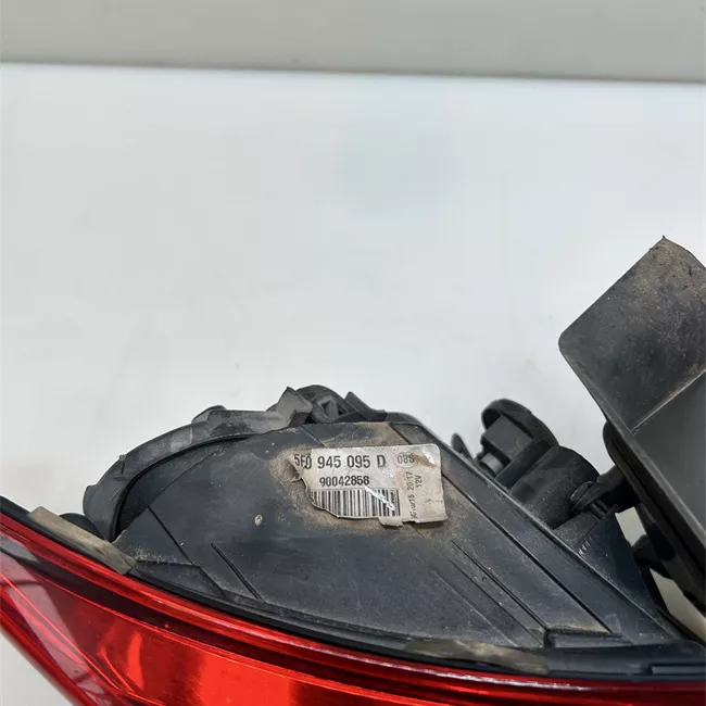 Fanale posteriore parte esterno sinistro