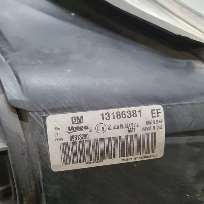 Proiettore sinistro Cromo