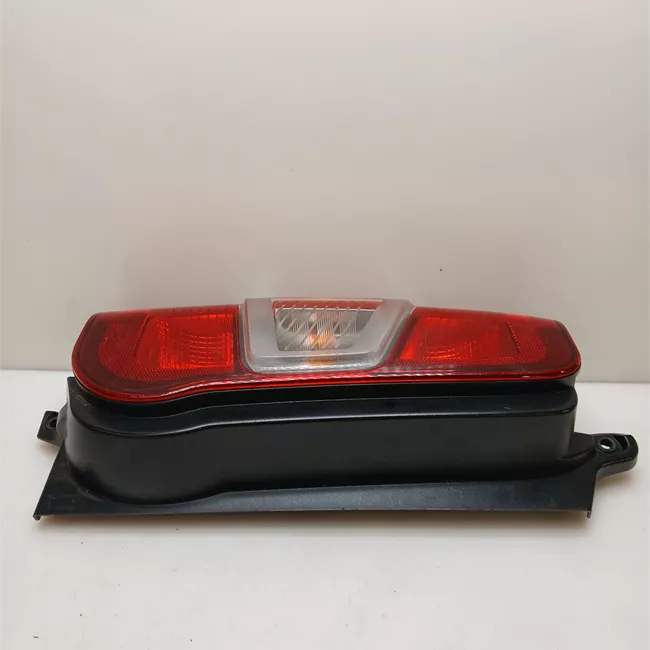 Fanale posteriore sinistro