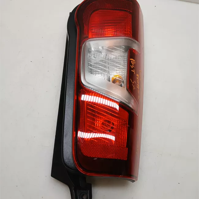 Fanale posteriore sinistro