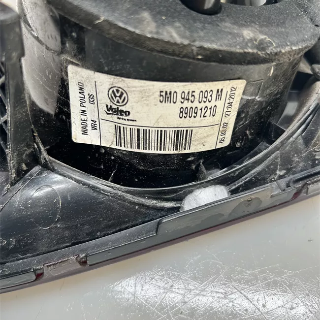 Fanale posteriore parte interno sinistro VALEO