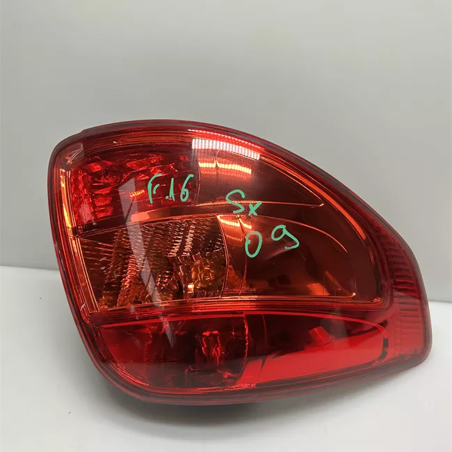 Fanale posteriore sinistro