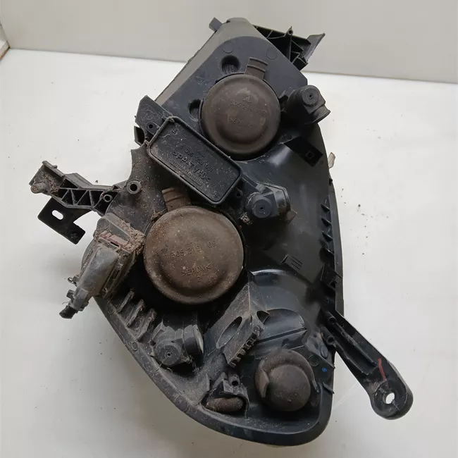 Proiettore destro t.82093335>