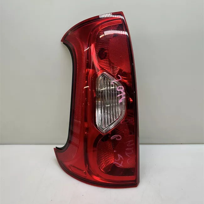 Fanale posteriore sinistro