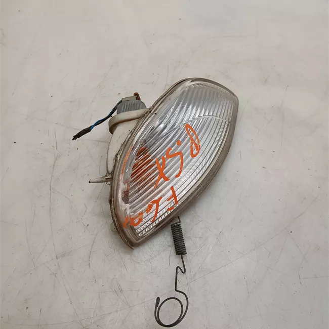 Fanalino laterale sinistro