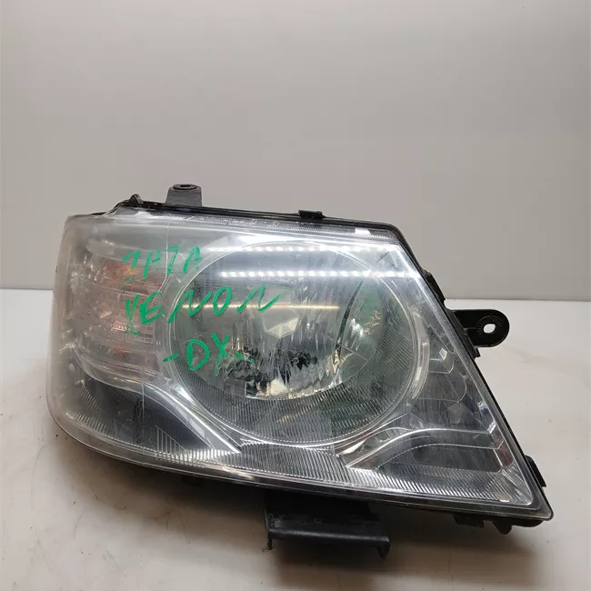 Proiettore destro con fanalino anteriore