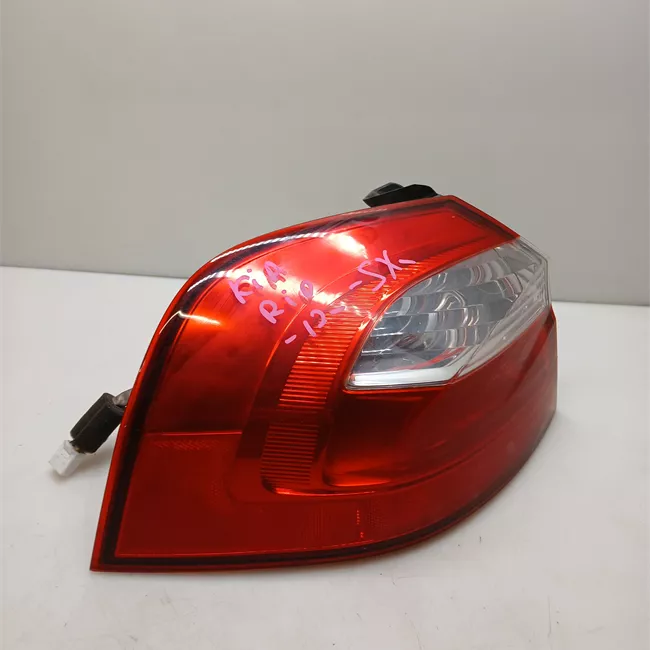 Fanale posteriore parte esterno sinistro