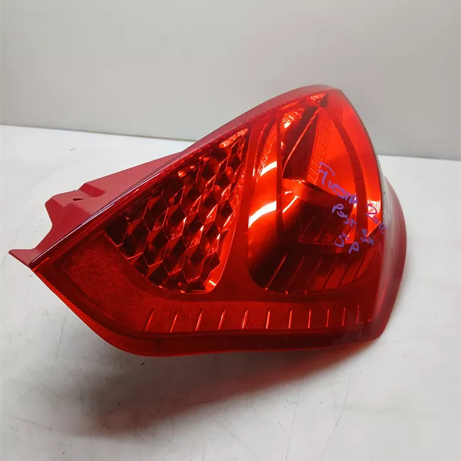 Fanale posteriore sinistro