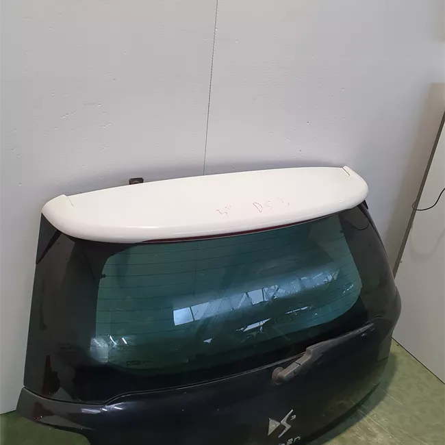 Portello posteriore spoiler