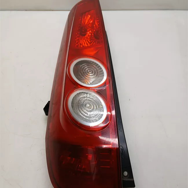 Fanale posteriore sinistro