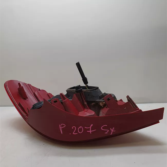 Fanale posteriore sinistro