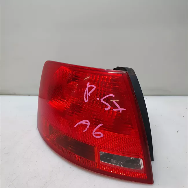 Fanale posteriore parte esterno sinistro