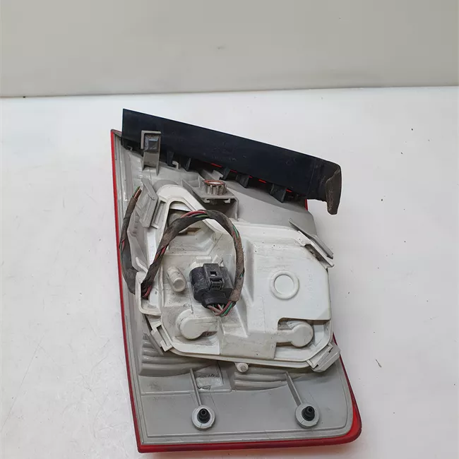 Fanale posteriore parte esterno sinistro