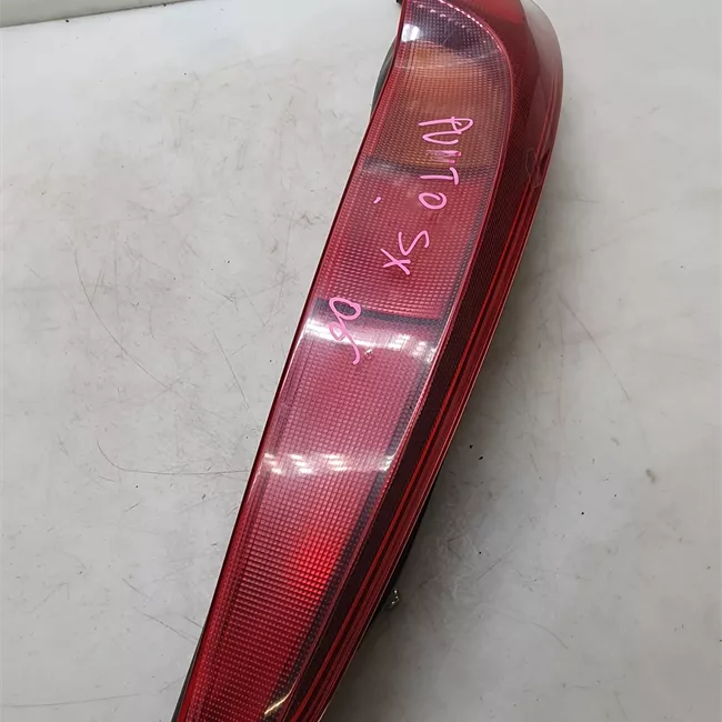 Fanale posteriore sinistro