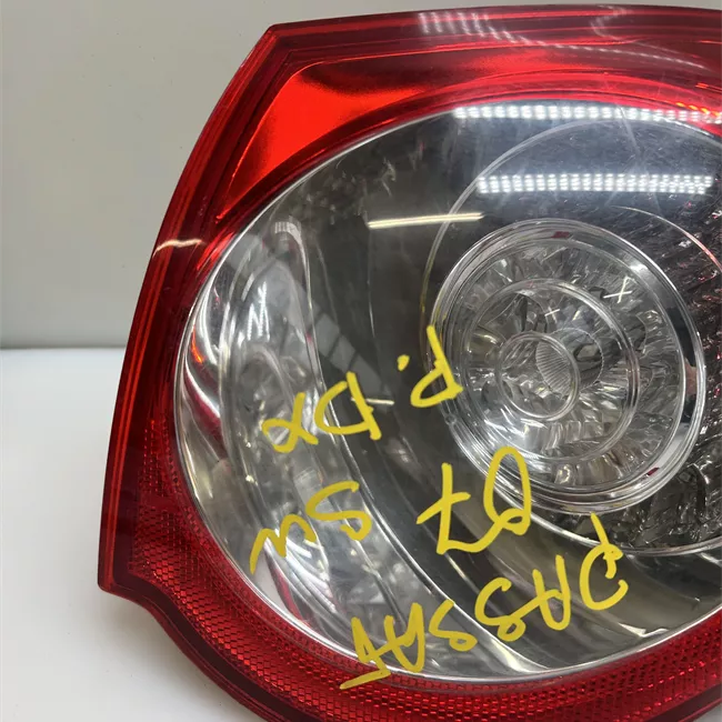 Fanale posteriore parte esterno destro