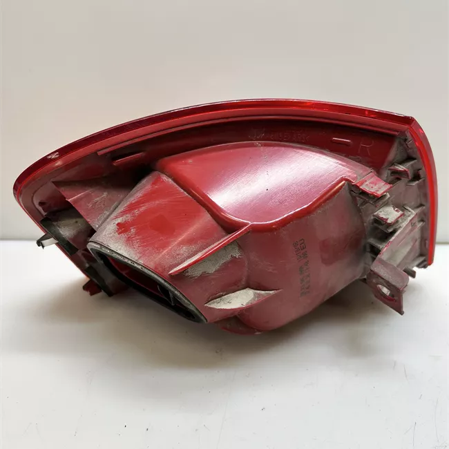 Fanale posteriore parte esterno destro