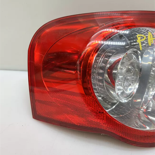 Fanale posteriore parte esterno sinistro