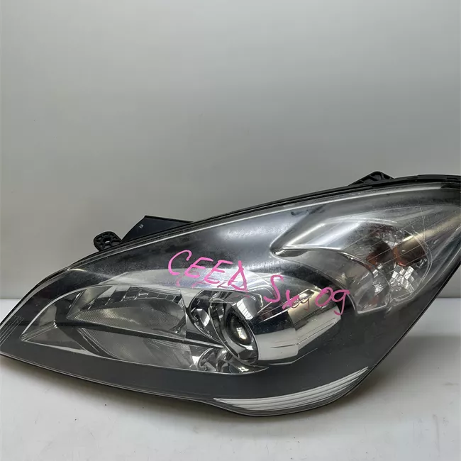 Proiettore sinistro Sport