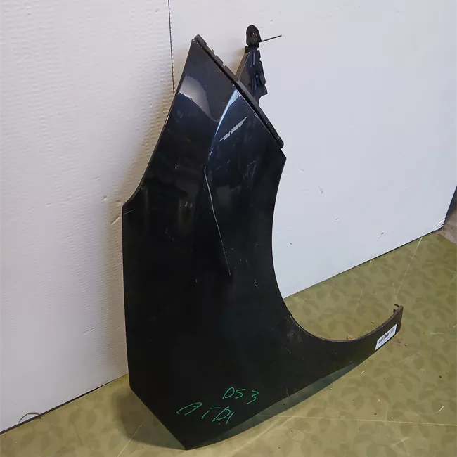 Parafango anteriore destro