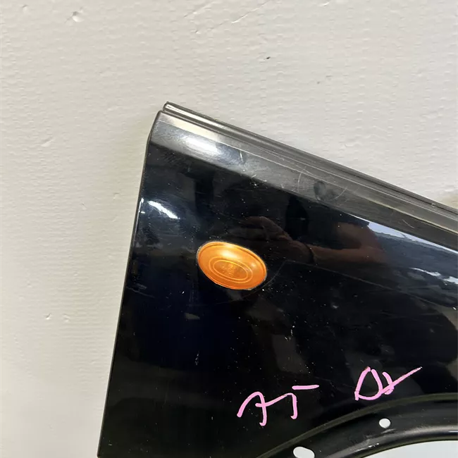 Parafango anteriore destro