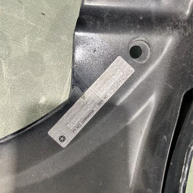 Parafango anteriore destro