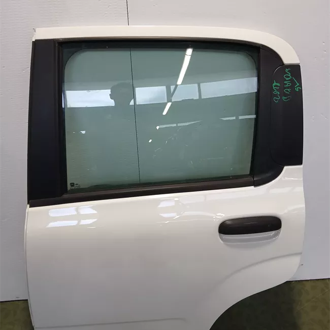 Porta posteriore sinistra senza fasce paracolpi