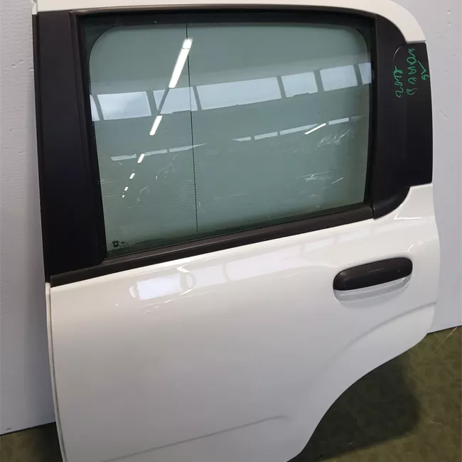 Porta posteriore sinistra senza fasce paracolpi