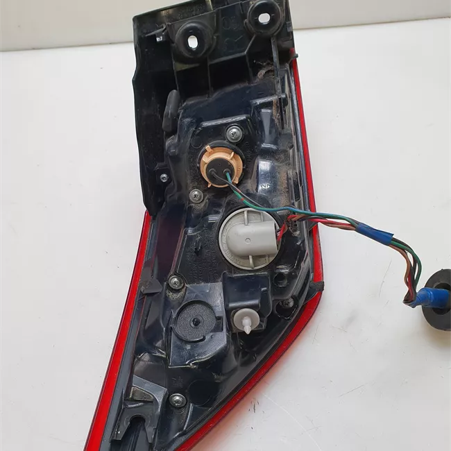 Fanale posteriore parte esterno destro Led