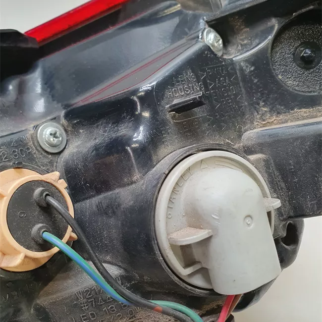 Fanale posteriore parte esterno sinistro Led