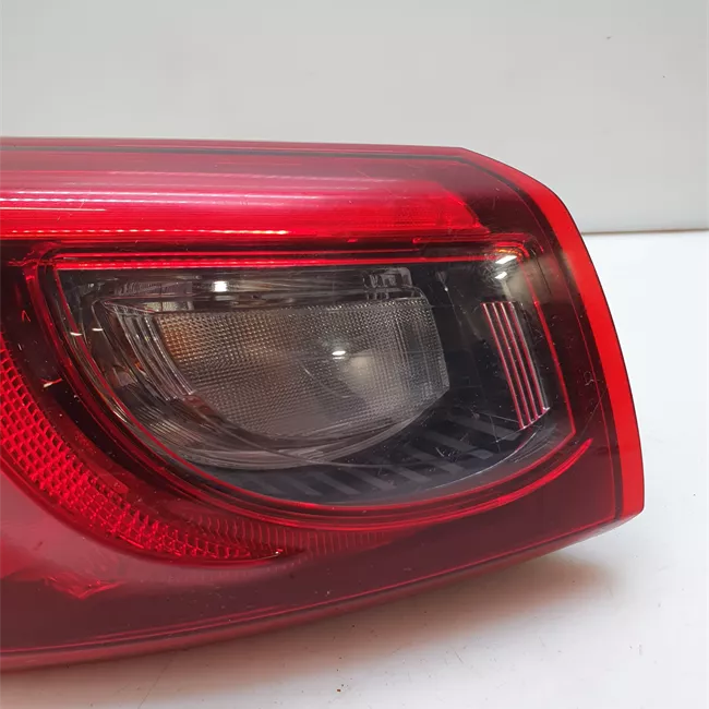 Fanale posteriore parte esterno sinistro Led