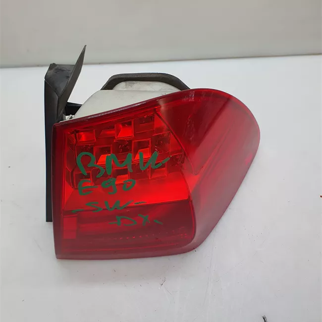 Fanale posteriore parte esterno destro