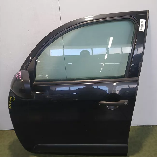 Porta anteriore sinistra