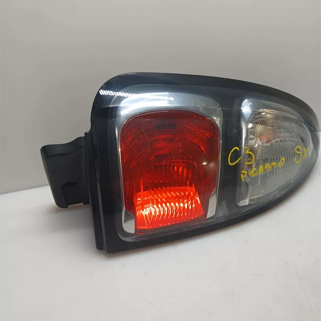 Fanale posteriore sinistro