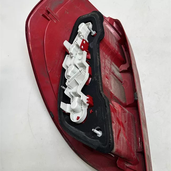 Fanale posteriore destro Avantgarde