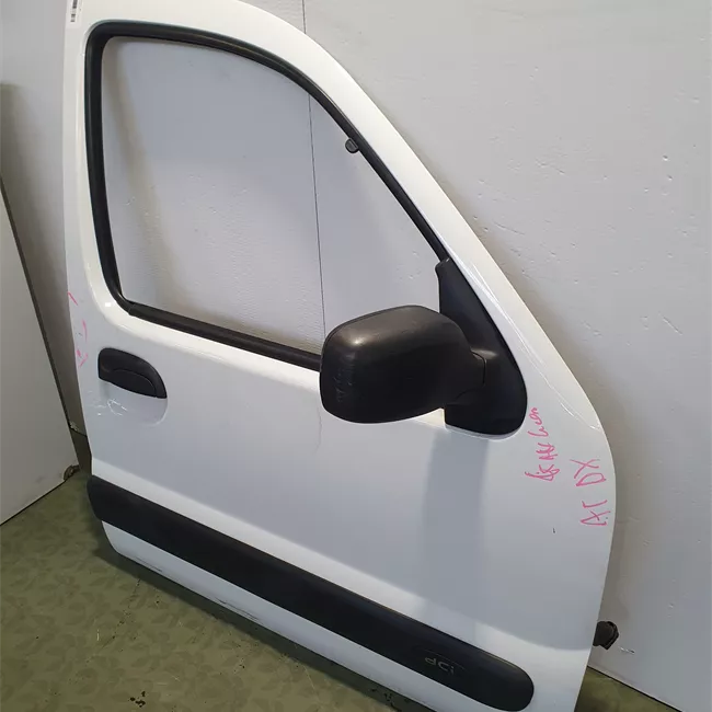 Porta anteriore destra