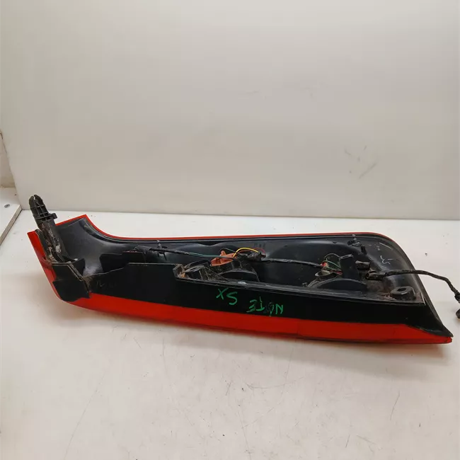 Fanale posteriore parte inferiore sinistro