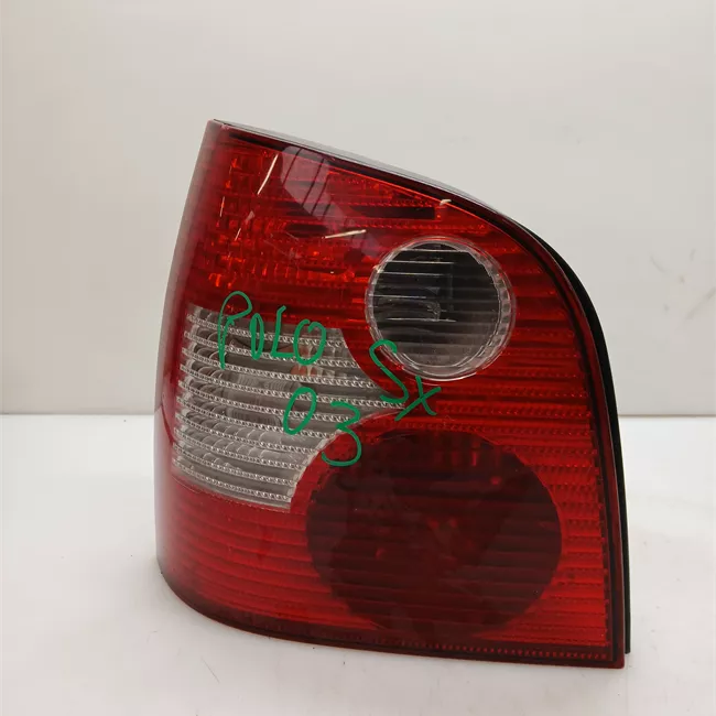 Fanale posteriore sinistro