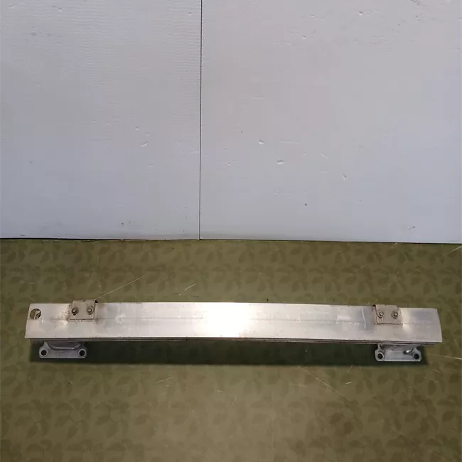 Traversa paraurti anteriore