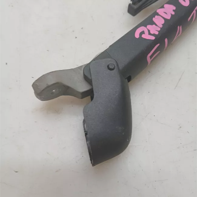 Braccio con spazzola tergilunotto