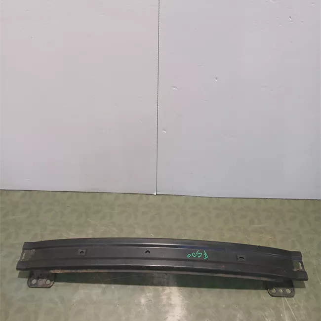 Traversa paraurti anteriore