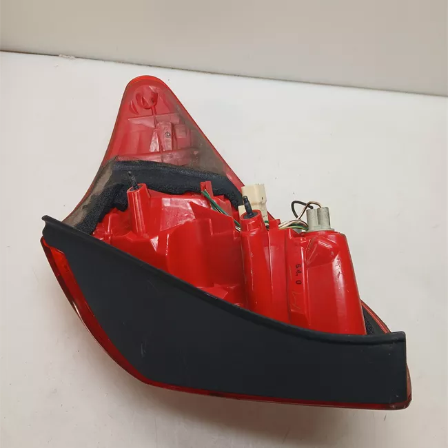 Fanale posteriore sinistro