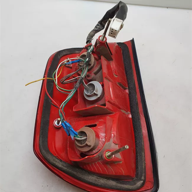 Fanale posteriore sinistro