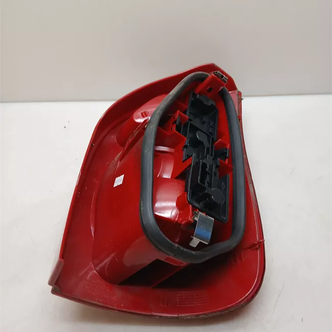 Fanale posteriore sinistro