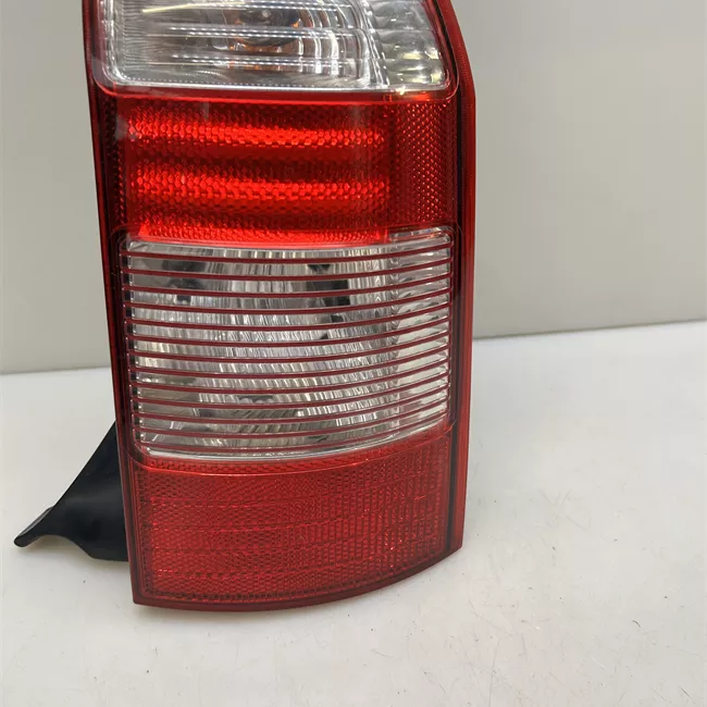 Fanale posteriore destro 11/04>